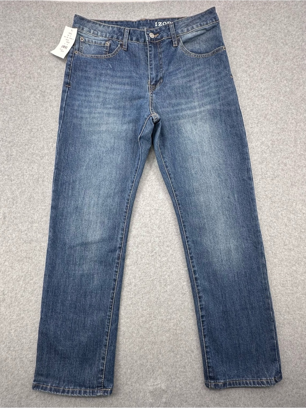 NWT IZOD Medium Denim Blue Straight Jeans - Men’s